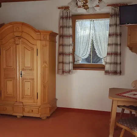 Πανσιόν Restaurant Lift Halblech