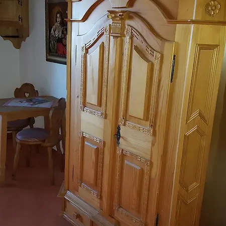 Restaurant Lift *